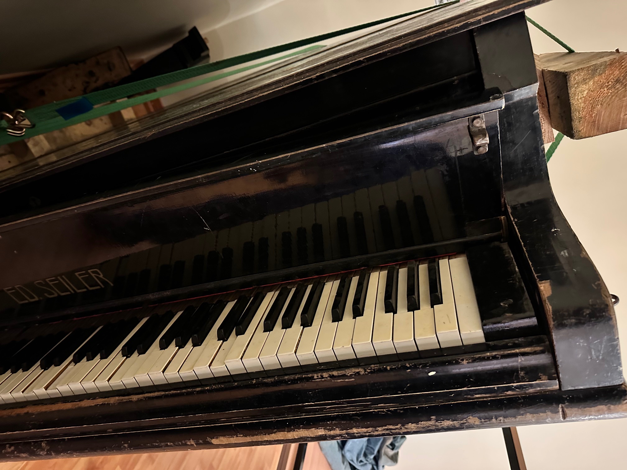 Fortepian 3 widok ogólny